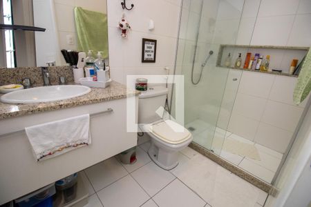 Apartamento à venda com 190m², 3 quartos e 2 vagas Apartamento à venda com 190m², 3 quartos e 2 vagasBanheiro quarto 3
