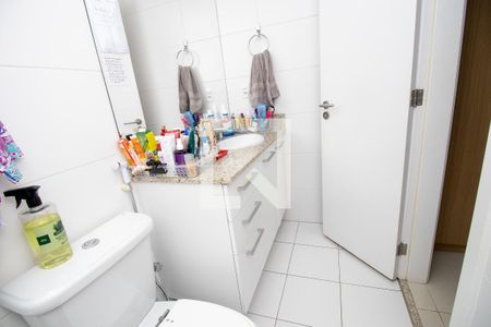 Apartamento à venda com 190m², 3 quartos e 2 vagas Apartamento à venda com 190m², 3 quartos e 2 vagasBanheiro quarto 1