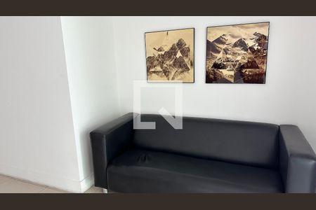 Apartamento à venda com 190m², 3 quartos e 2 vagas Apartamento à venda com 190m², 3 quartos e 2 vagasHall de entrada