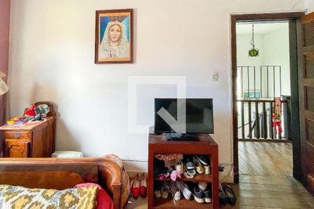 Casa à venda com 250m², 3 quartos e sem vaga Casa à venda com 250m², 3 quartos e sem vagaQuarto 2