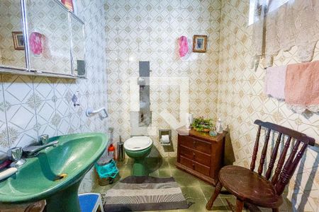 Casa à venda com 250m², 3 quartos e sem vaga Casa à venda com 250m², 3 quartos e sem vagaBanheiro