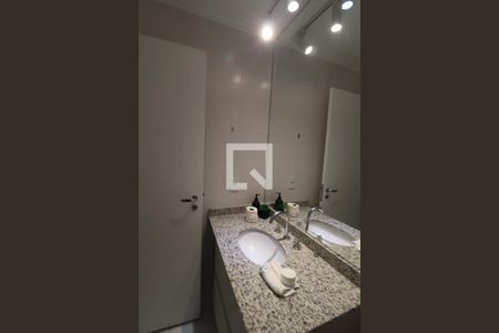 Casa para alugar com 48m², 1 quarto e 1 vaga Casa para alugar com 48m², 1 quarto e 1 vagaBanheiro