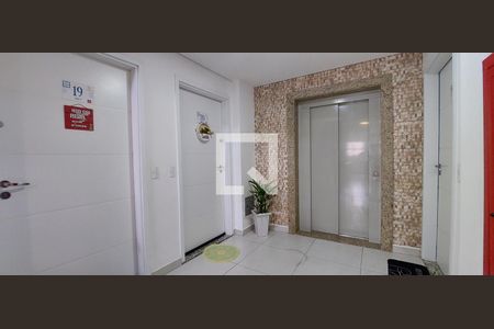 Apartamento à venda com 104m², 2 quartos e 2 vagasElevador
