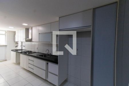 Apartamento à venda com 123m², 3 quartos e 2 vagasCozinha e Área de Serviço