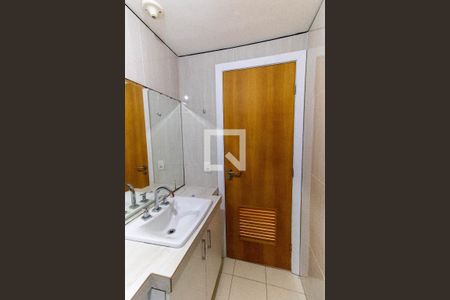 Apartamento à venda com 123m², 3 quartos e 2 vagasBanheiro Social
