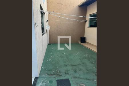 Casa à venda com 289m², 3 quartos e 2 vagas Casa à venda com 289m², 3 quartos e 2 vagasÁrea Externa