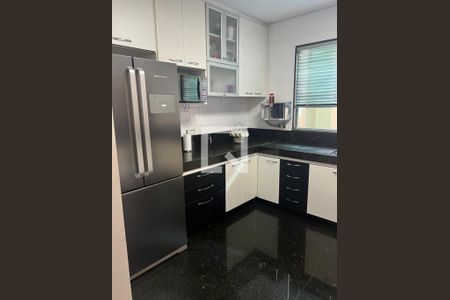 Casa à venda com 289m², 3 quartos e 2 vagas Casa à venda com 289m², 3 quartos e 2 vagasCozinha