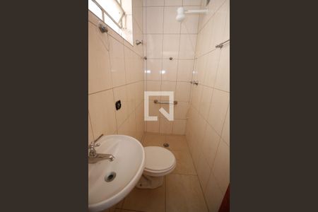 Casa à venda com 179m², 4 quartos e 2 vagasBanheiro