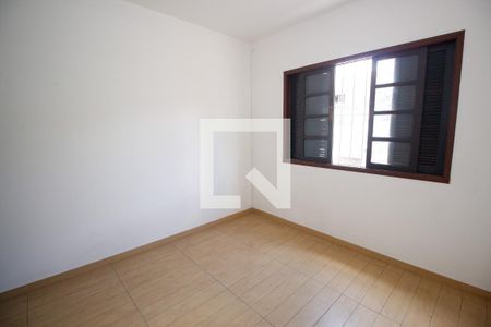 Casa à venda com 179m², 4 quartos e 2 vagasQuarto 2