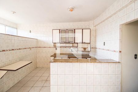 Apartamento para alugar com 74m², 2 quartos e sem vagaCozinha