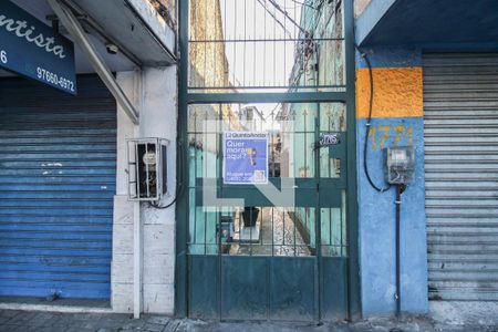 Apartamento para alugar com 74m², 2 quartos e sem vagaFachada