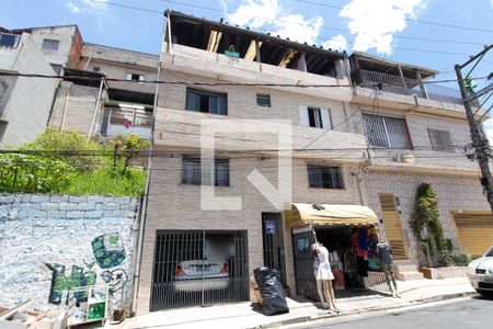 Casa para alugar com 70m², 1 quarto e 1 vaga Casa para alugar com 70m², 1 quarto e 1 vagaFachada
