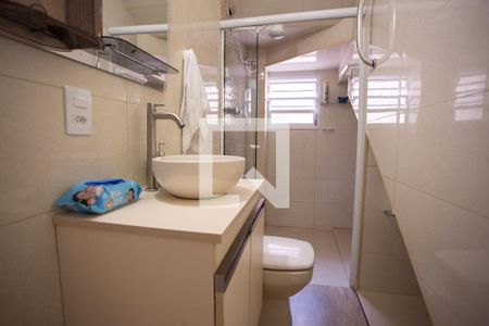 Casa à venda com 250m², 5 quartos e 4 vagasBANHEIRO