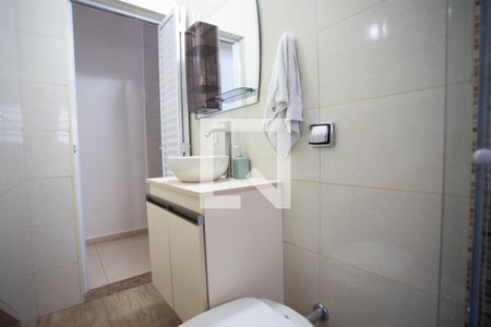 Casa à venda com 250m², 5 quartos e 4 vagasBANHEIRO 