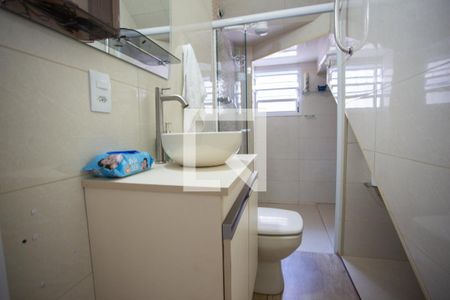 Casa à venda com 250m², 5 quartos e 4 vagasBANHEIRO