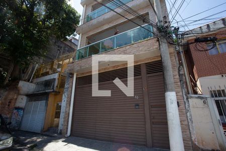 Casa à venda com 250m², 5 quartos e 4 vagasFACHADA