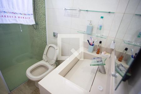 Casa à venda com 250m², 5 quartos e 4 vagasBANHEIRO QUARTO 3