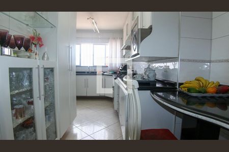 Apartamento para alugar com 240m², 2 quartos e 1 vagaCozinha