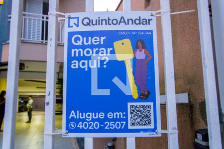 Apartamento à venda com 50m², 2 quartos e 1 vaga Apartamento à venda com 50m², 2 quartos e 1 vagaPlaquinha instalada na fachada