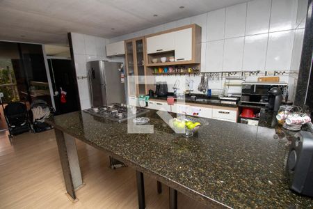 Casa à venda com 176m², 2 quartos e 2 vagasCozinha