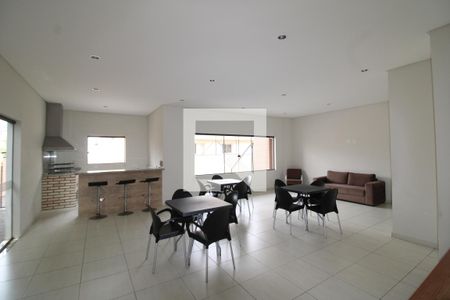 Apartamento para alugar com 54m², 2 quartos e 2 vagasÁrea Comum - Salão de Festas