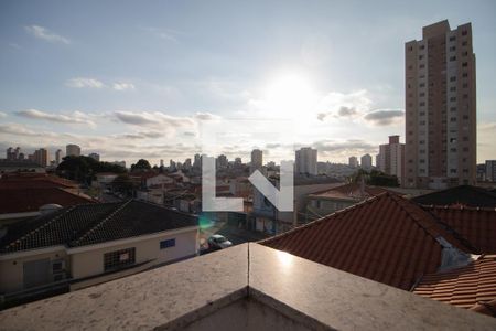 Casa de condomínio à venda com 115m², 3 quartos e 2 vagasVista