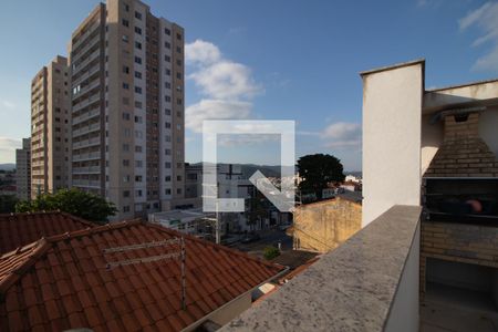 Casa de condomínio à venda com 115m², 3 quartos e 2 vagasVista