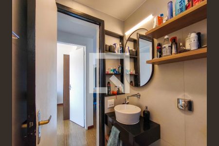 Apartamento à venda com 85m², 2 quartos e 1 vagaBanheiro Corredor