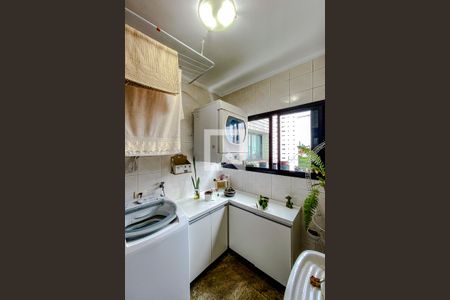 Apartamento à venda com 129m², 4 quartos e 4 vagasÁrea de Serviço