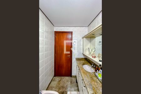 Apartamento à venda com 129m², 4 quartos e 4 vagasBanheiro da Suíte