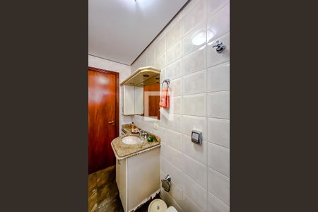 Apartamento à venda com 129m², 4 quartos e 4 vagasBanheiro