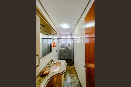 Apartamento à venda com 129m², 4 quartos e 4 vagasBanheiro