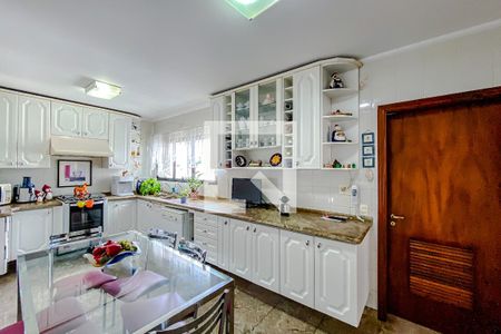 Apartamento à venda com 129m², 4 quartos e 4 vagasCozinha