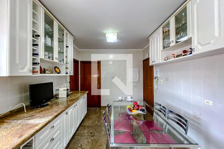 Apartamento à venda com 129m², 4 quartos e 4 vagasCozinha