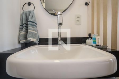 Banheiro  de kitnet/studio para alugar com 1 quarto, 22m² em Jardim Paulista, São Paulo