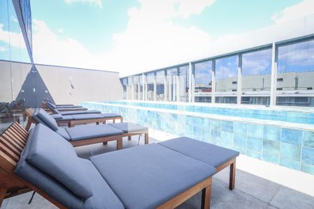 Studio para alugar com 22m², 1 quarto e sem vaga Studio para alugar com 22m², 1 quarto e sem vagaÁrea comum - Piscina