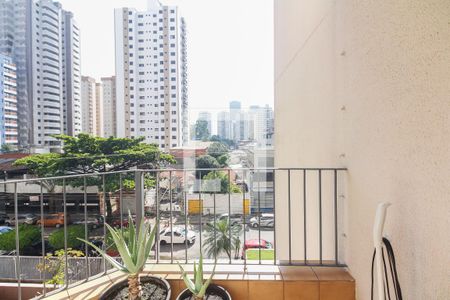 Apartamento para alugar com 94m², 3 quartos e 1 vaga Apartamento para alugar com 94m², 3 quartos e 1 vagaSuíte - Varanda