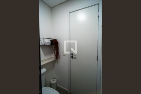 Banheiro de kitnet/studio para alugar com 1 quarto, 33m² em Jardim Faculdade, Sorocaba