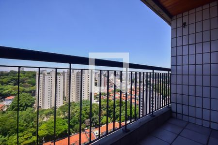 Apartamento à venda com 156m², 3 quartos e 3 vagasVaranda do Quarto 1