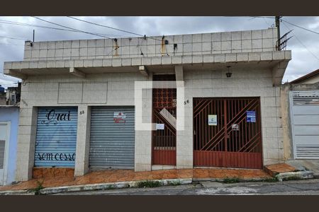 Casa à venda com 174m², 4 quartos e 1 vagaFachada