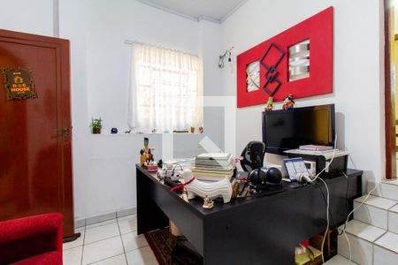 Casa à venda com 174m², 4 quartos e 1 vagaEscritório