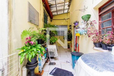 Casa à venda com 174m², 4 quartos e 1 vagaQuintal