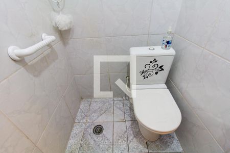 Casa à venda com 174m², 4 quartos e 1 vagaBanheiro 2