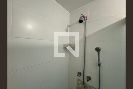 Apartamento à venda com 65m², 2 quartos e 1 vagaBanheiro Social