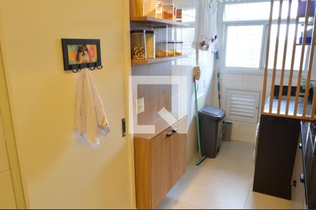 Apartamento à venda com 115m², 3 quartos e 2 vagasCozinha