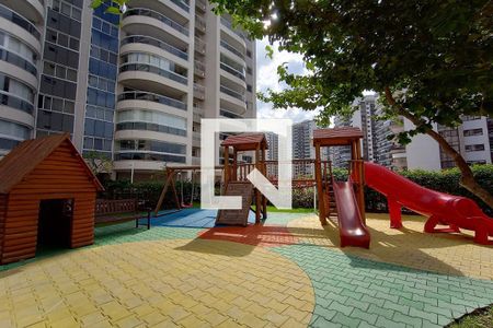 Apartamento à venda com 115m², 3 quartos e 2 vagasÁrea comum - Playground