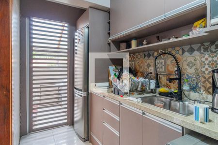 Casa de condomínio para alugar com 100m², 3 quartos e 1 vaga Casa de condomínio para alugar com 100m², 3 quartos e 1 vagaCozinha e Área de Serviço