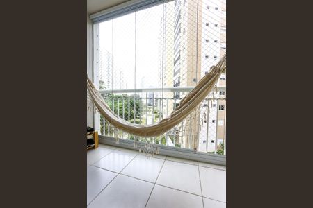 Varanda  de apartamento à venda com 2 quartos, 57m² em Vila Andrade, São Paulo