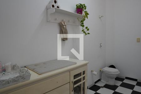 Casa à venda com 187m², 3 quartos e sem vagaBanheiro