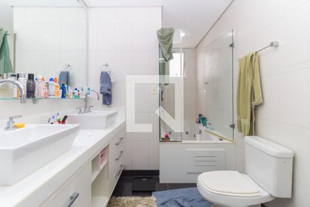 Apartamento para alugar com 135m², 2 quartos e 2 vagasBanheiro da Suíte 1